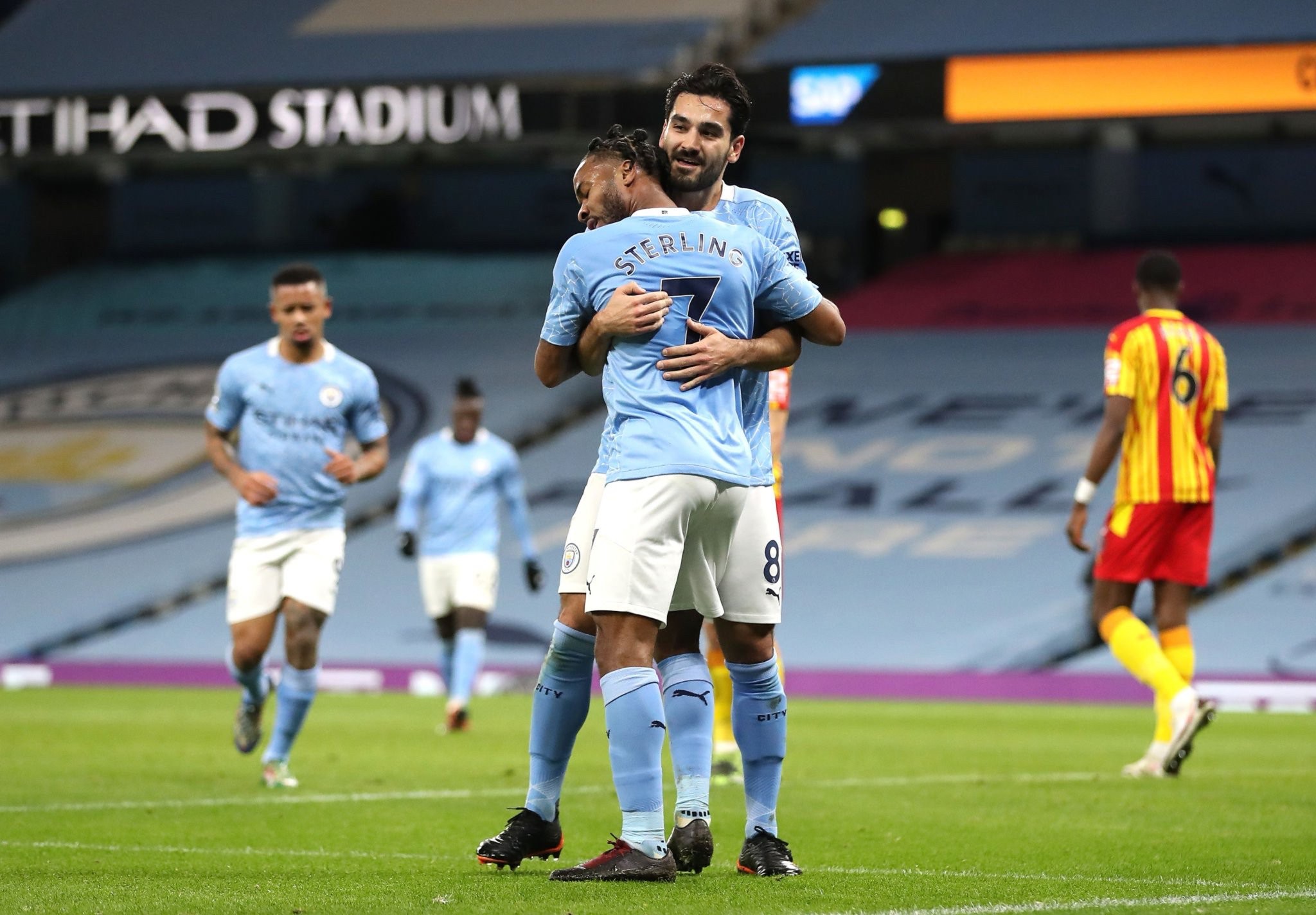 足球是一个 足球是一个